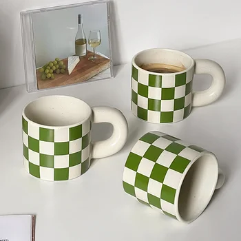 Retro Ceașcă de Cafea Verde Tablă de șah Cana Ceramica cu Maner Stil coreean fără sâmburi Latte Cupa Cuplu Apa Cafea Ceai, Cani Cadouri Imagine 2